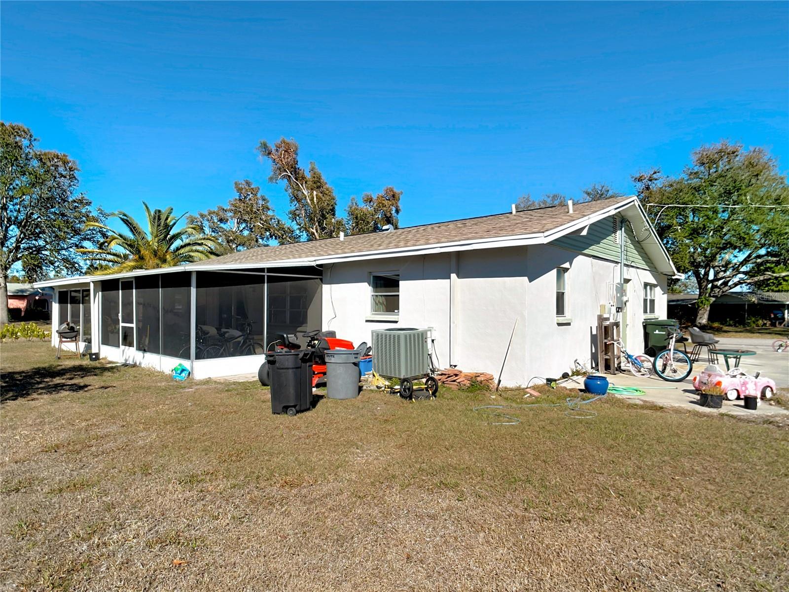 Image 30 of 42 For 1144 Pineland Avenue