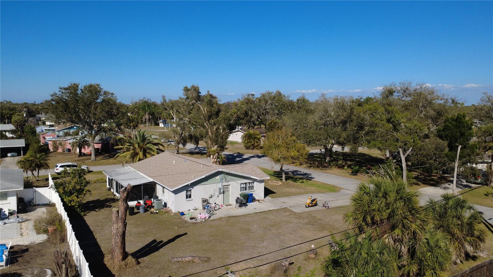 Image 36 of 42 For 1144 Pineland Avenue