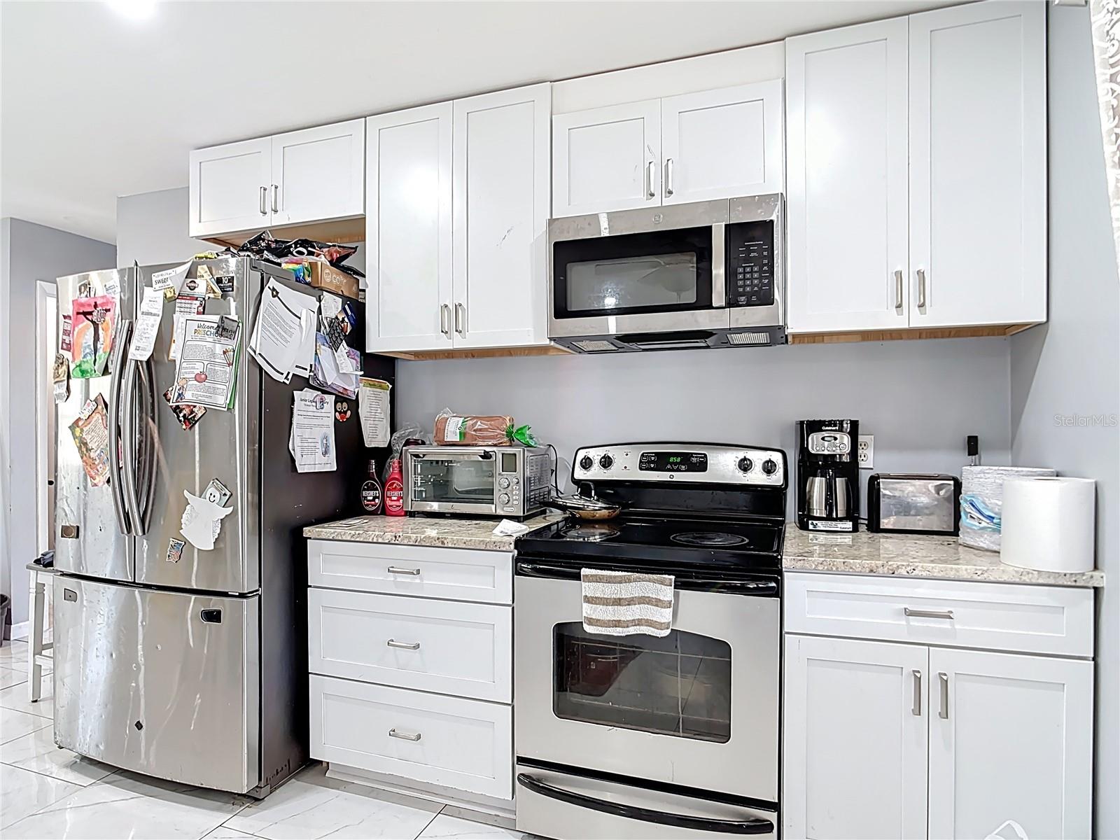 Image 9 of 42 For 1144 Pineland Avenue