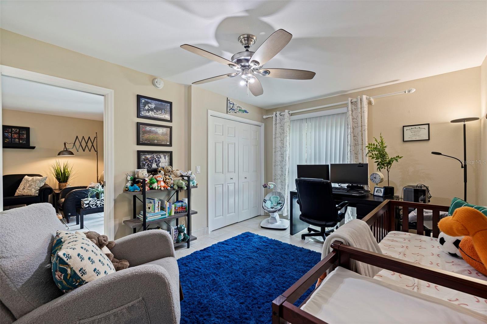 Image 22 of 39 For 405 Cordova Green