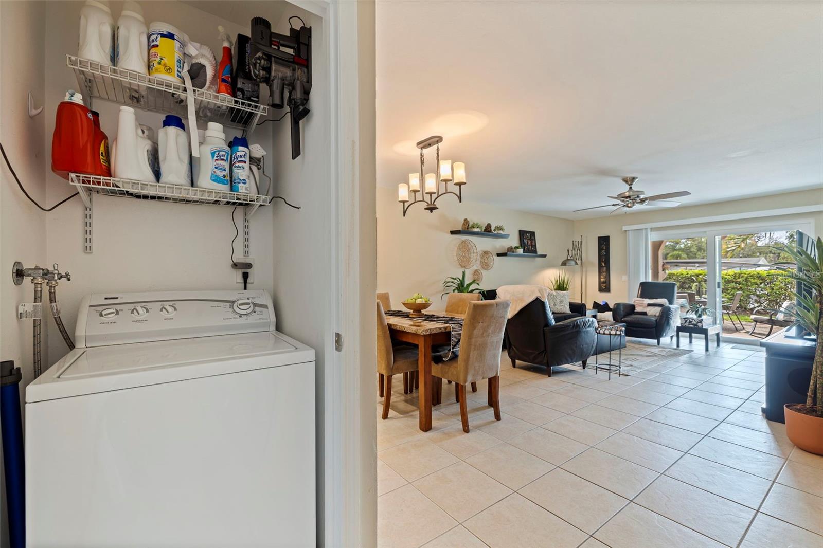 Image 24 of 39 For 405 Cordova Green