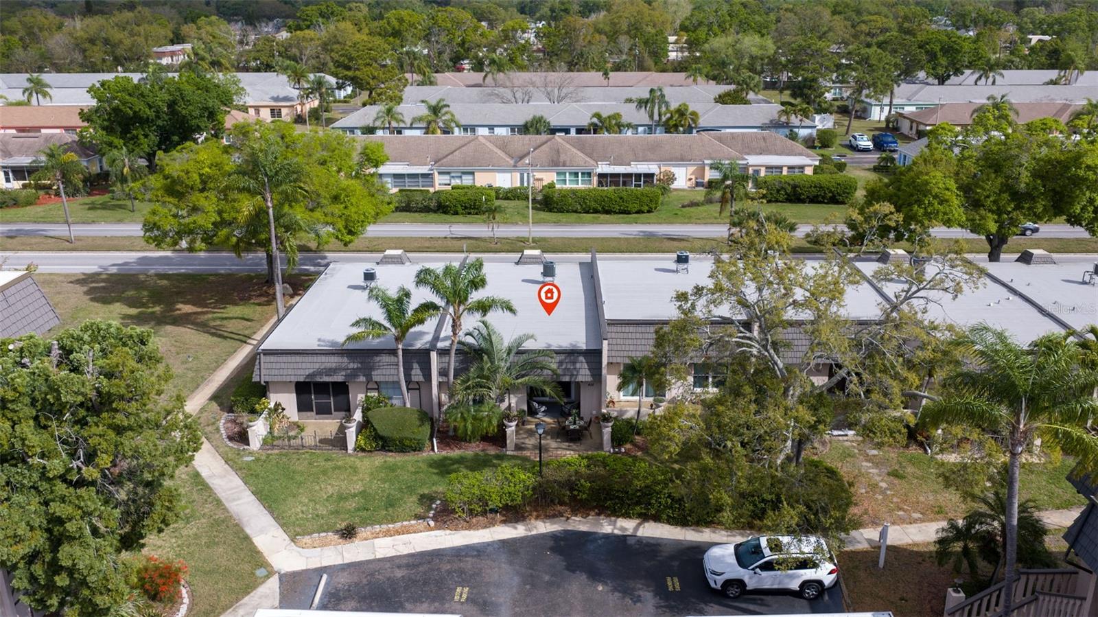 Image 31 of 39 For 405 Cordova Green