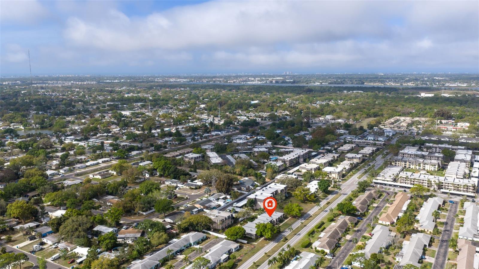 Image 35 of 39 For 405 Cordova Green