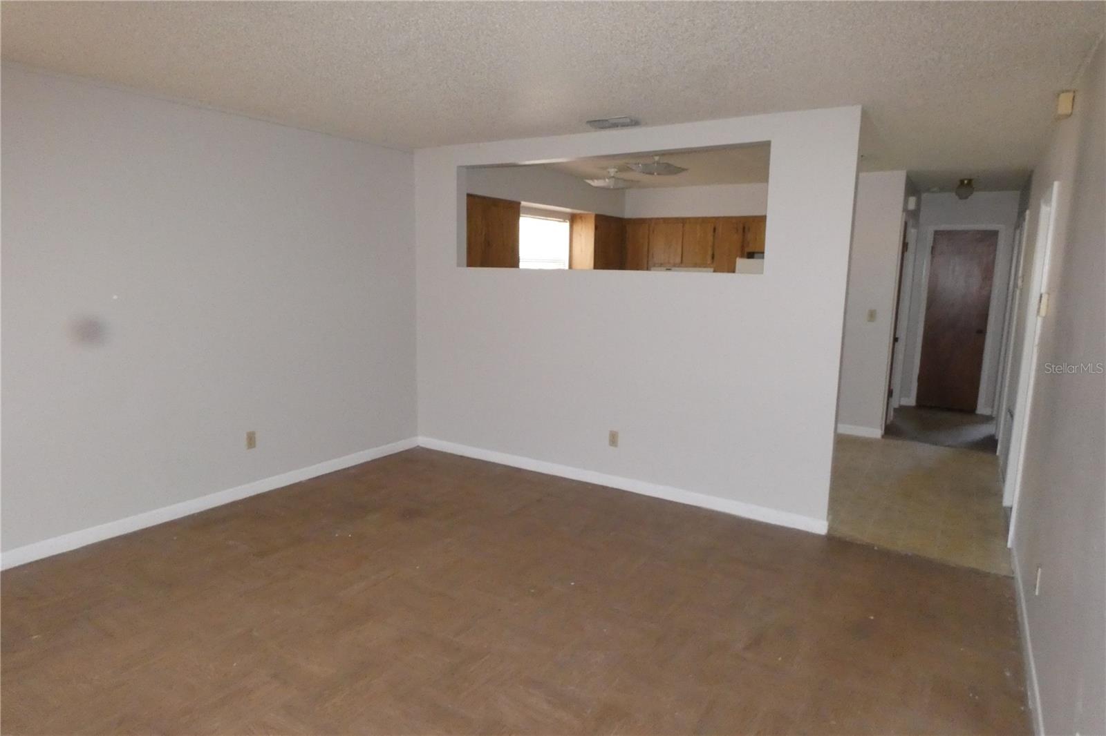 Image 4 of 19 For 9201 7th Street N