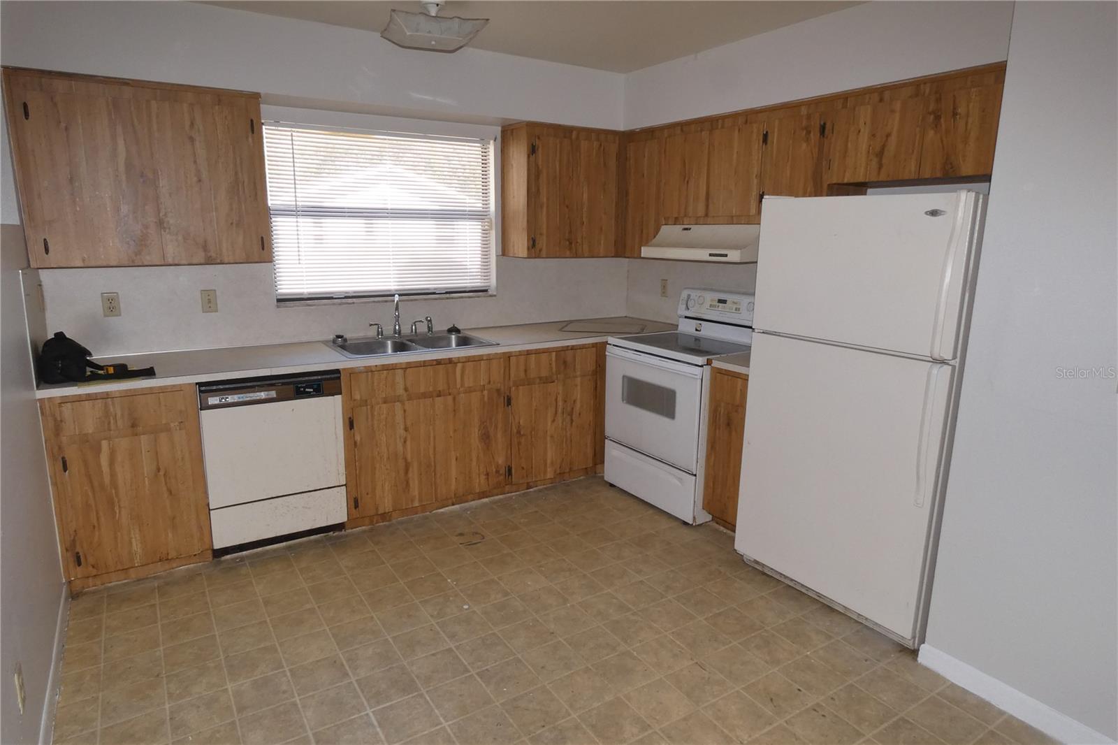 Image 6 of 19 For 9201 7th Street N