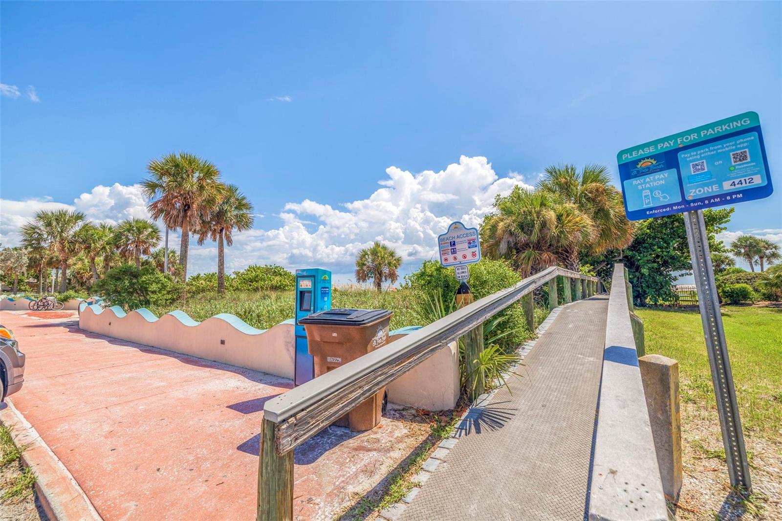 Image 13 of 29 For 7050 Sunset Way 7