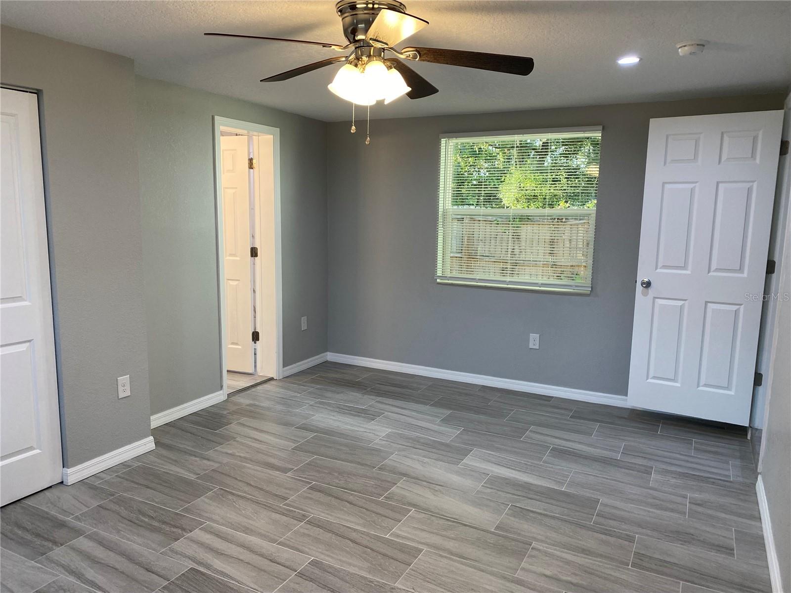 Image 18 of 73 For 38415 9th Avenue