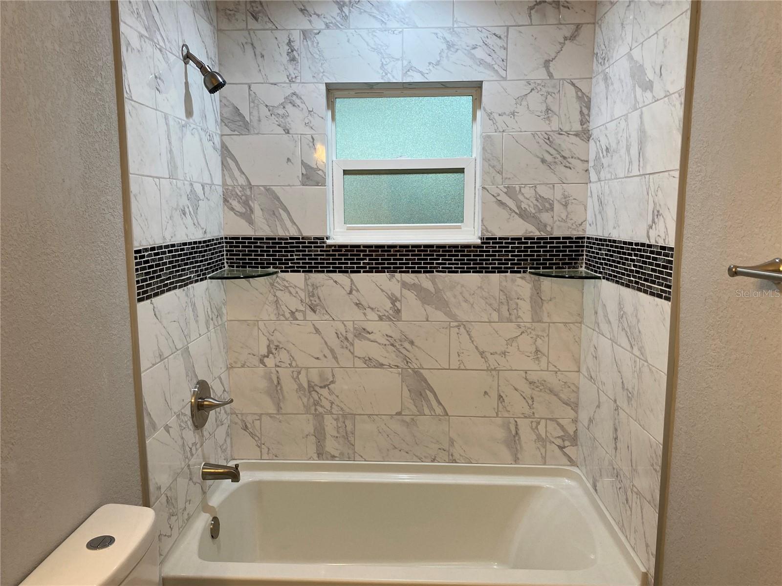 Image 29 of 73 For 38415 9th Avenue