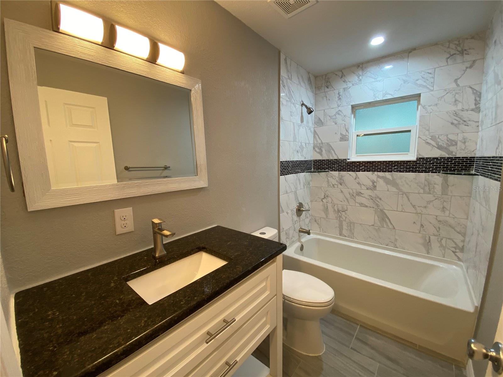 Image 31 of 73 For 38415 9th Avenue