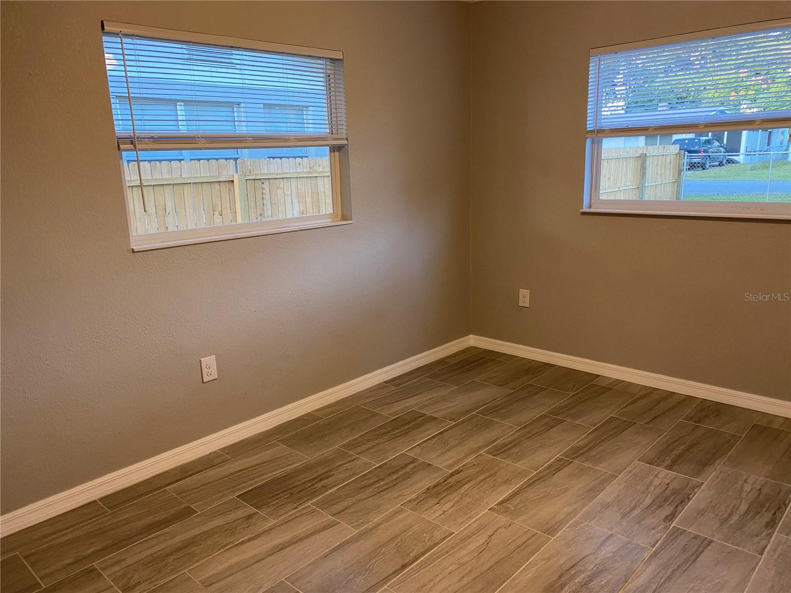 Image 37 of 73 For 38415 9th Avenue