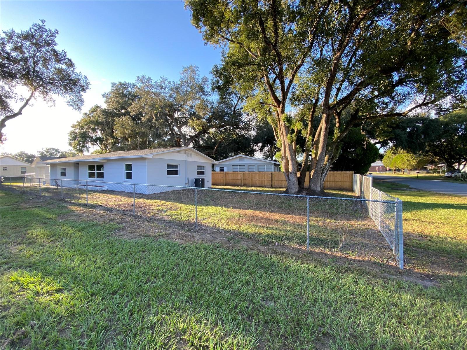 Image 45 of 73 For 38415 9th Avenue