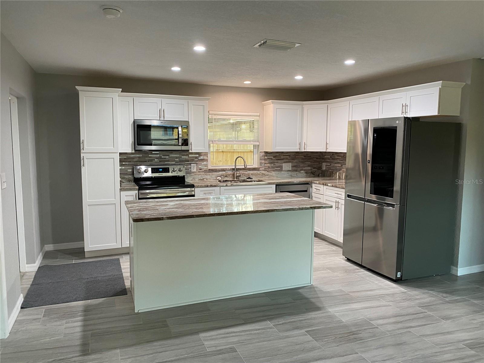 Image 7 of 73 For 38415 9th Avenue