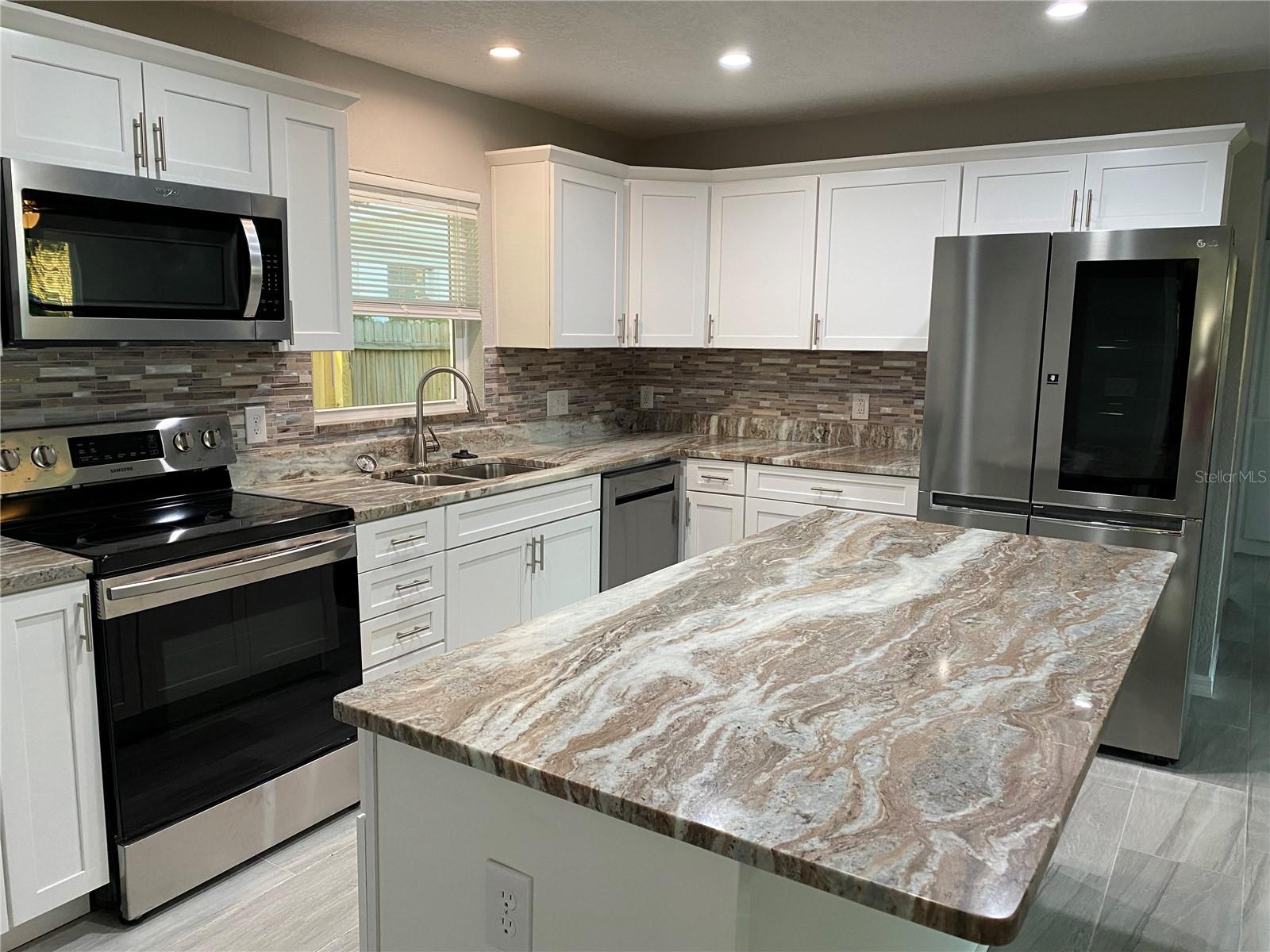 Image 8 of 73 For 38415 9th Avenue