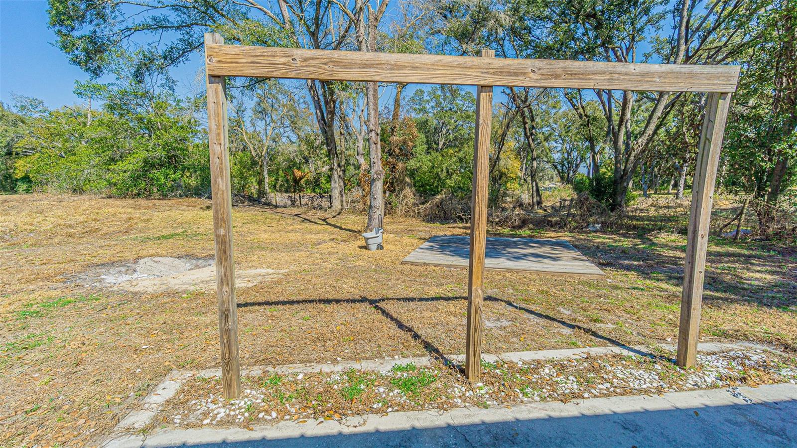 Image 18 of 24 For 37329 Hannah Lane