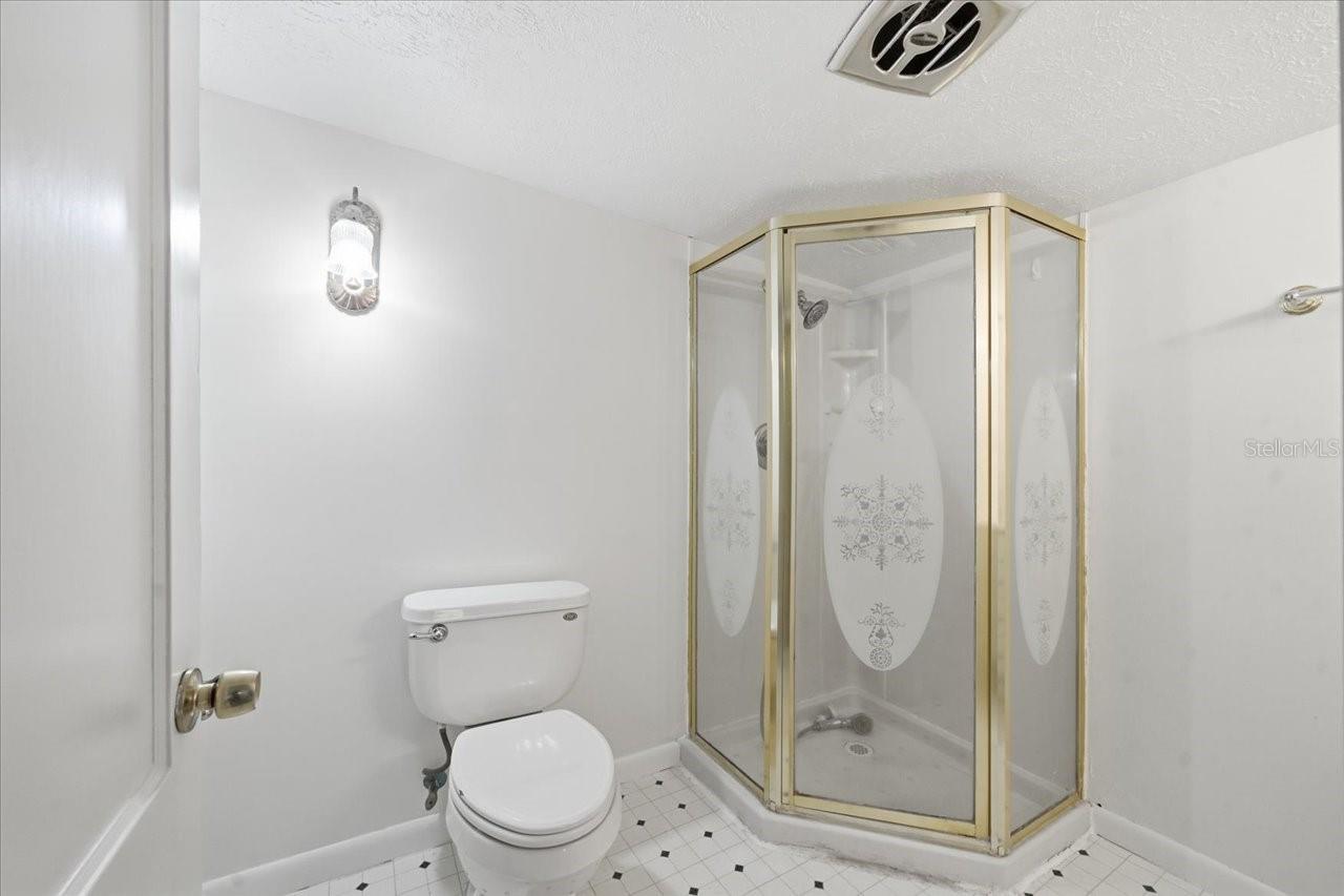 Listing photo id 17 for 19513 Deer Lake Road