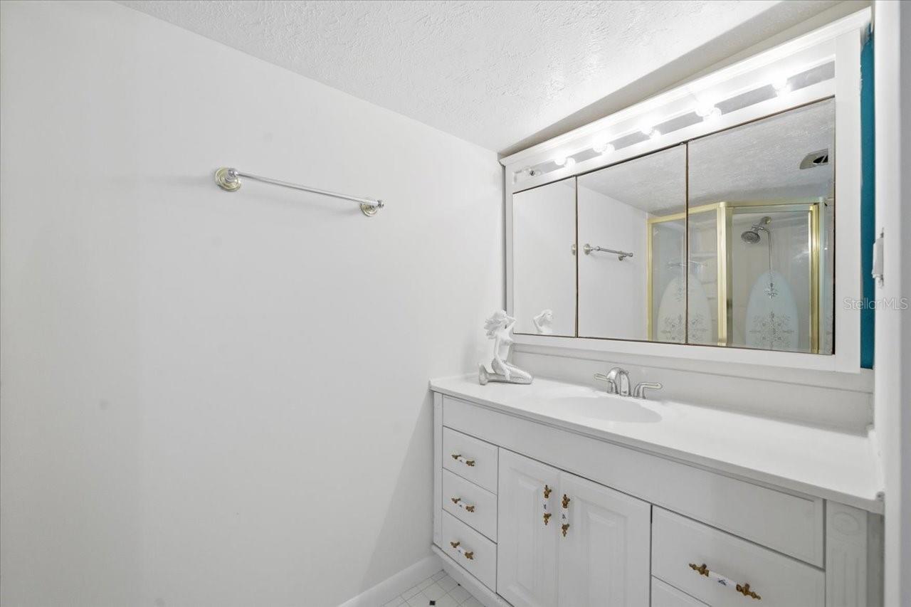 Listing photo id 18 for 19513 Deer Lake Road