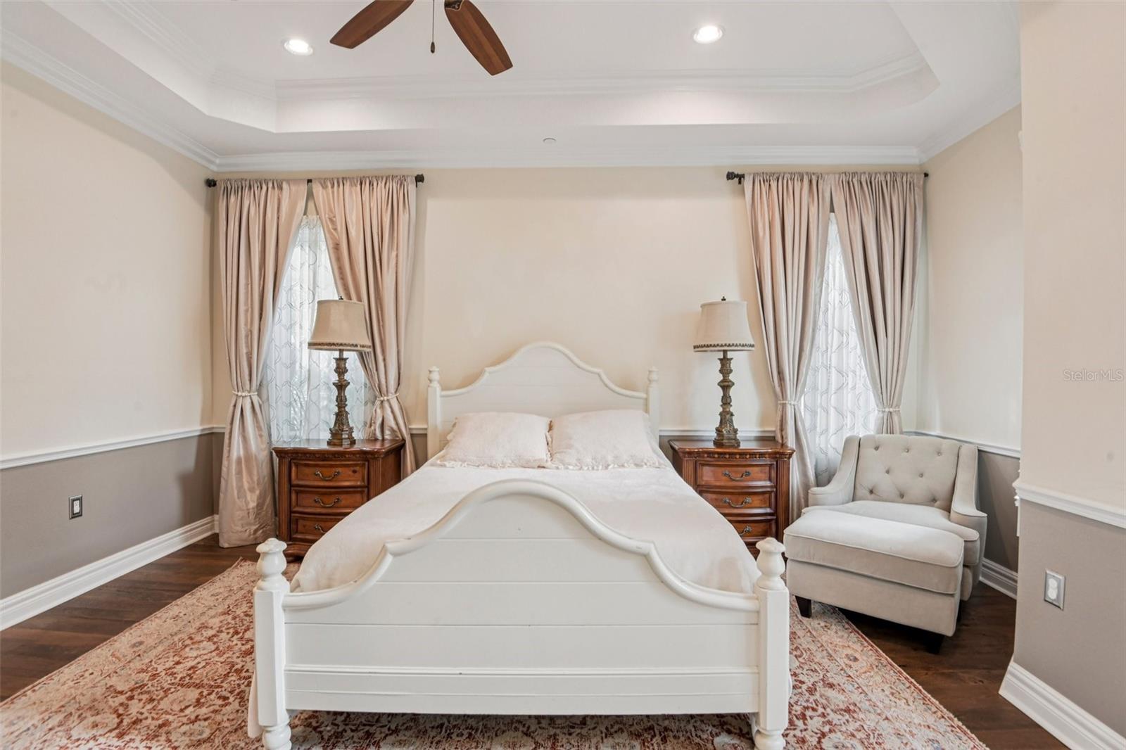 Image 15 of 35 For 3841 Azeele Street