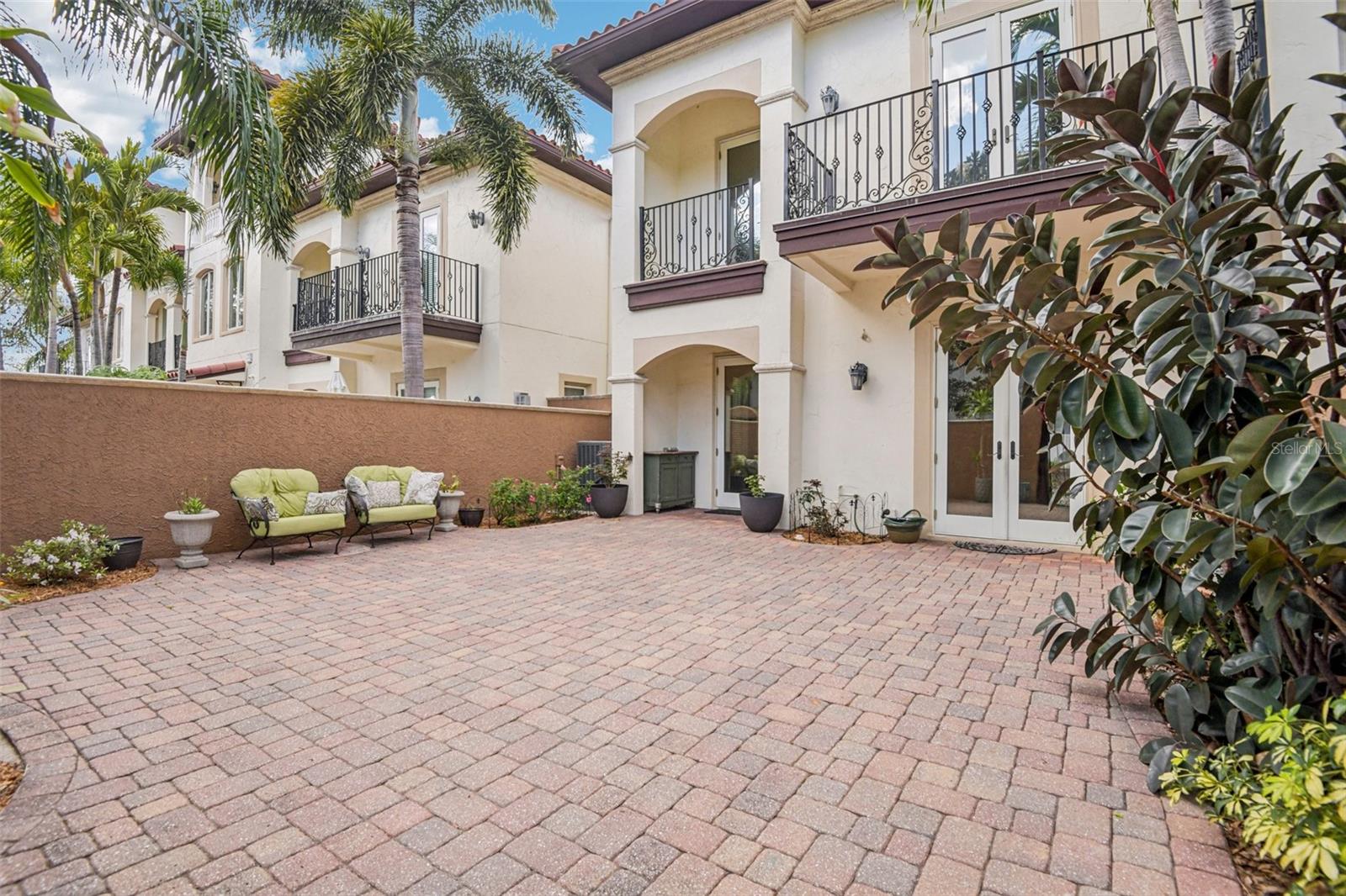 Image 34 of 35 For 3841 Azeele Street