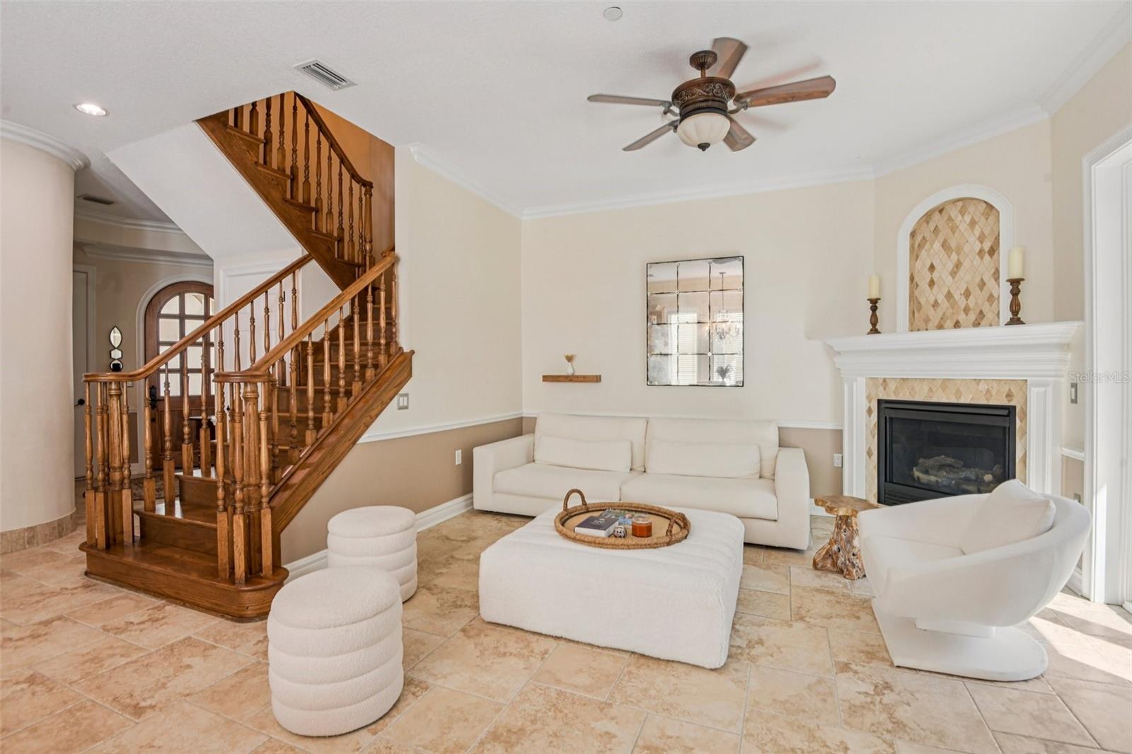 Image 6 of 35 For 3841 Azeele Street