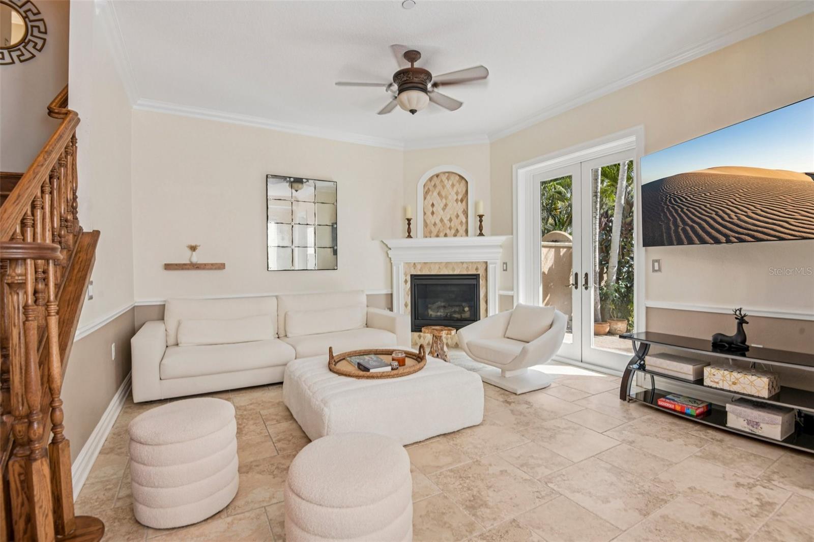 Image 7 of 35 For 3841 Azeele Street