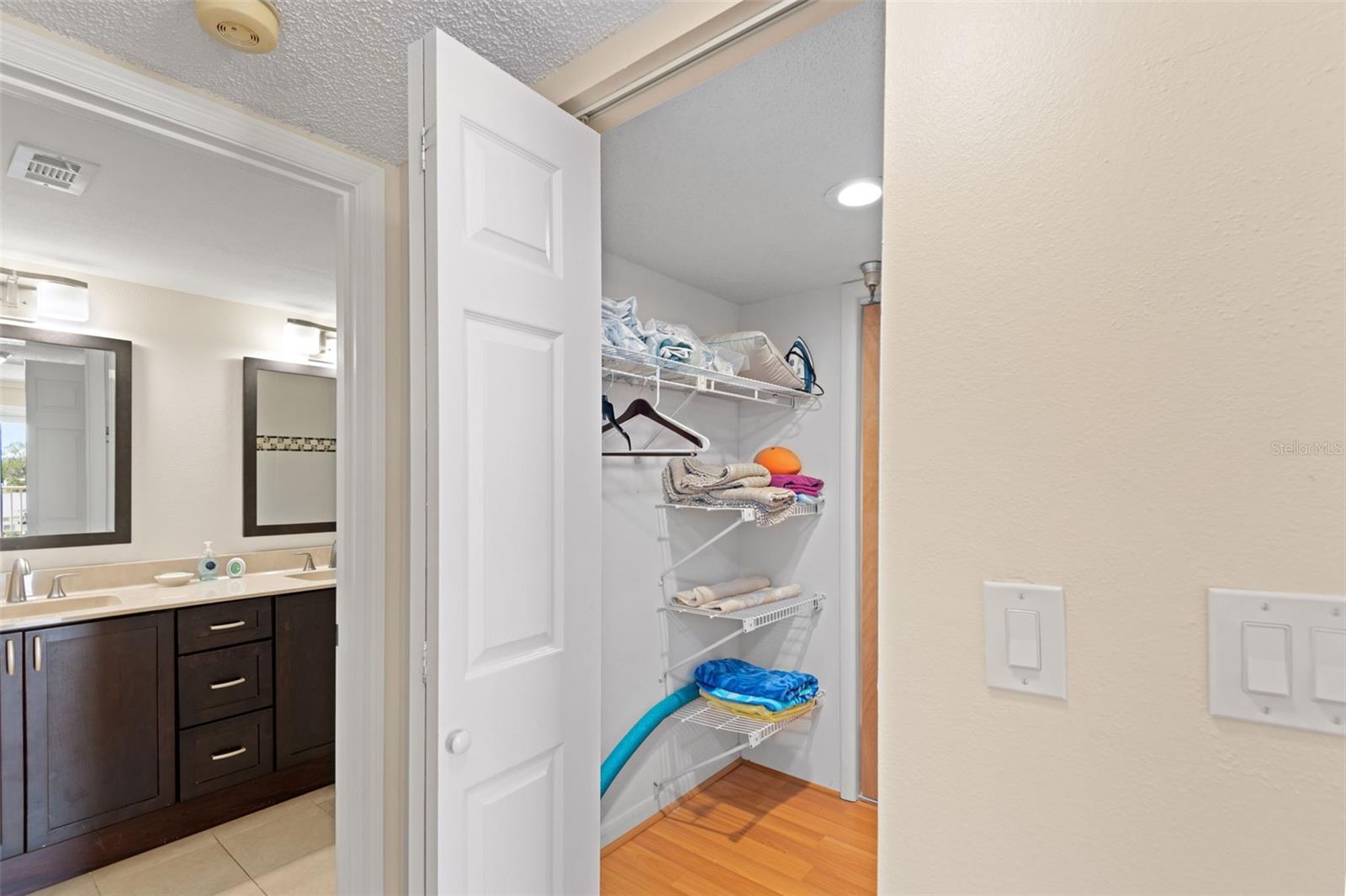 Listing photo id 22 for 13440 Gulf Boulevard 202