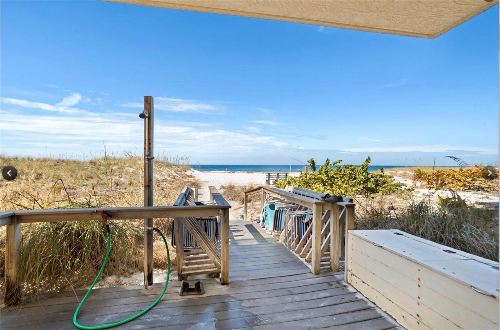 Listing photo id 25 for 13440 Gulf Boulevard 202