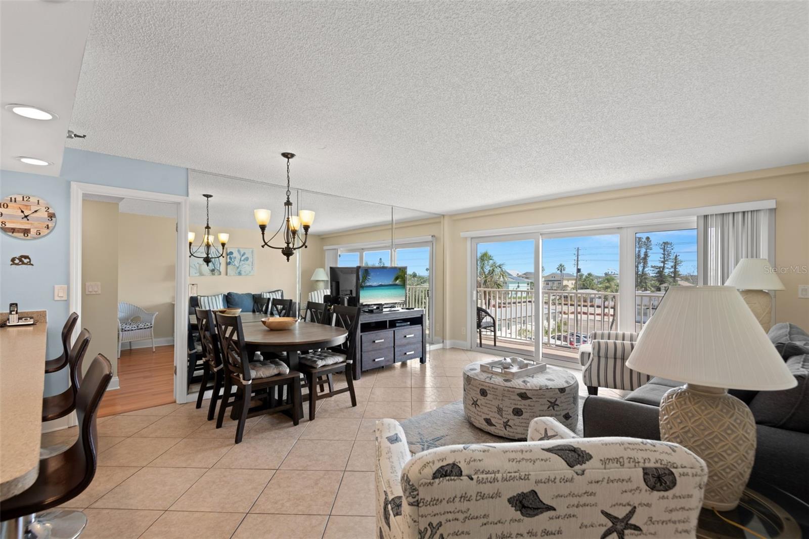 Listing photo id 1 for 13440 Gulf Boulevard 202