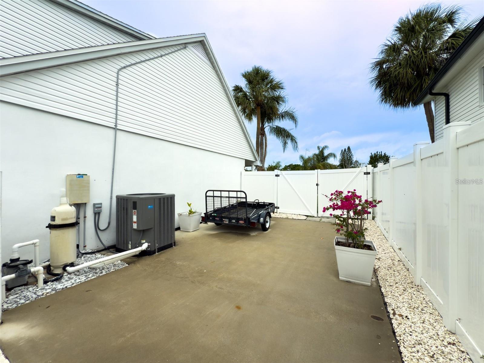 Image 9 of 27 For 4725 Soapstone Drive