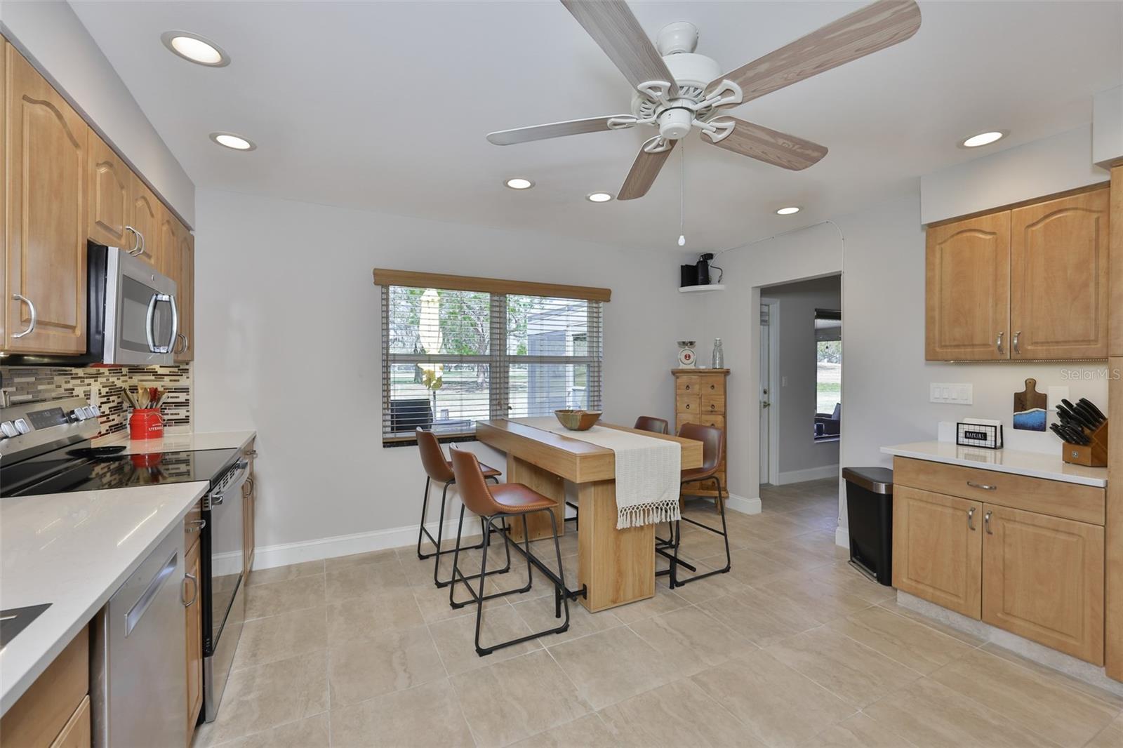 Image 18 of 57 For 315 Linger Lane