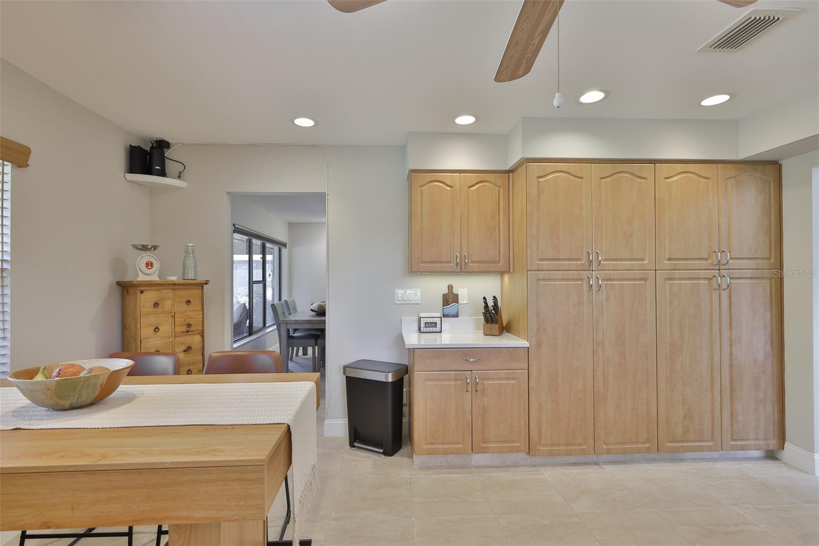 Image 19 of 57 For 315 Linger Lane