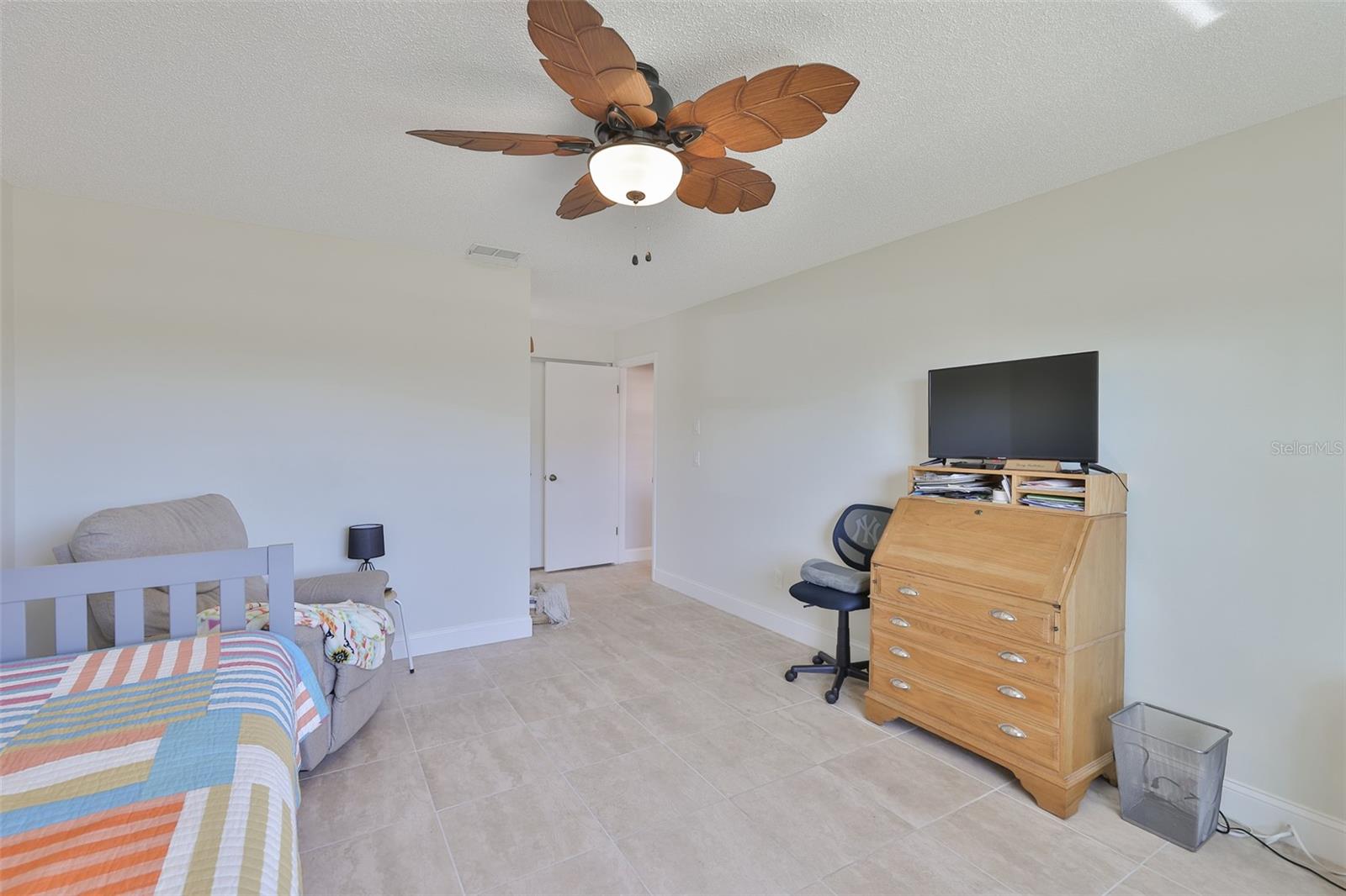 Image 32 of 57 For 315 Linger Lane