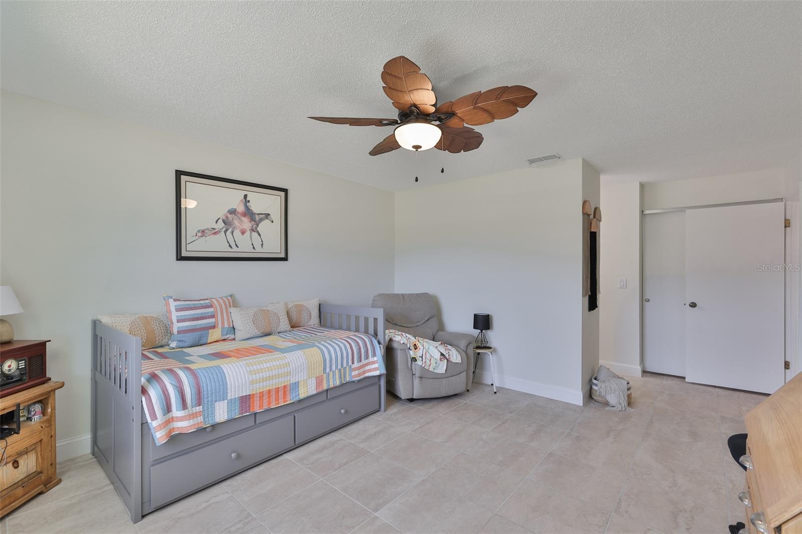 Image 33 of 57 For 315 Linger Lane