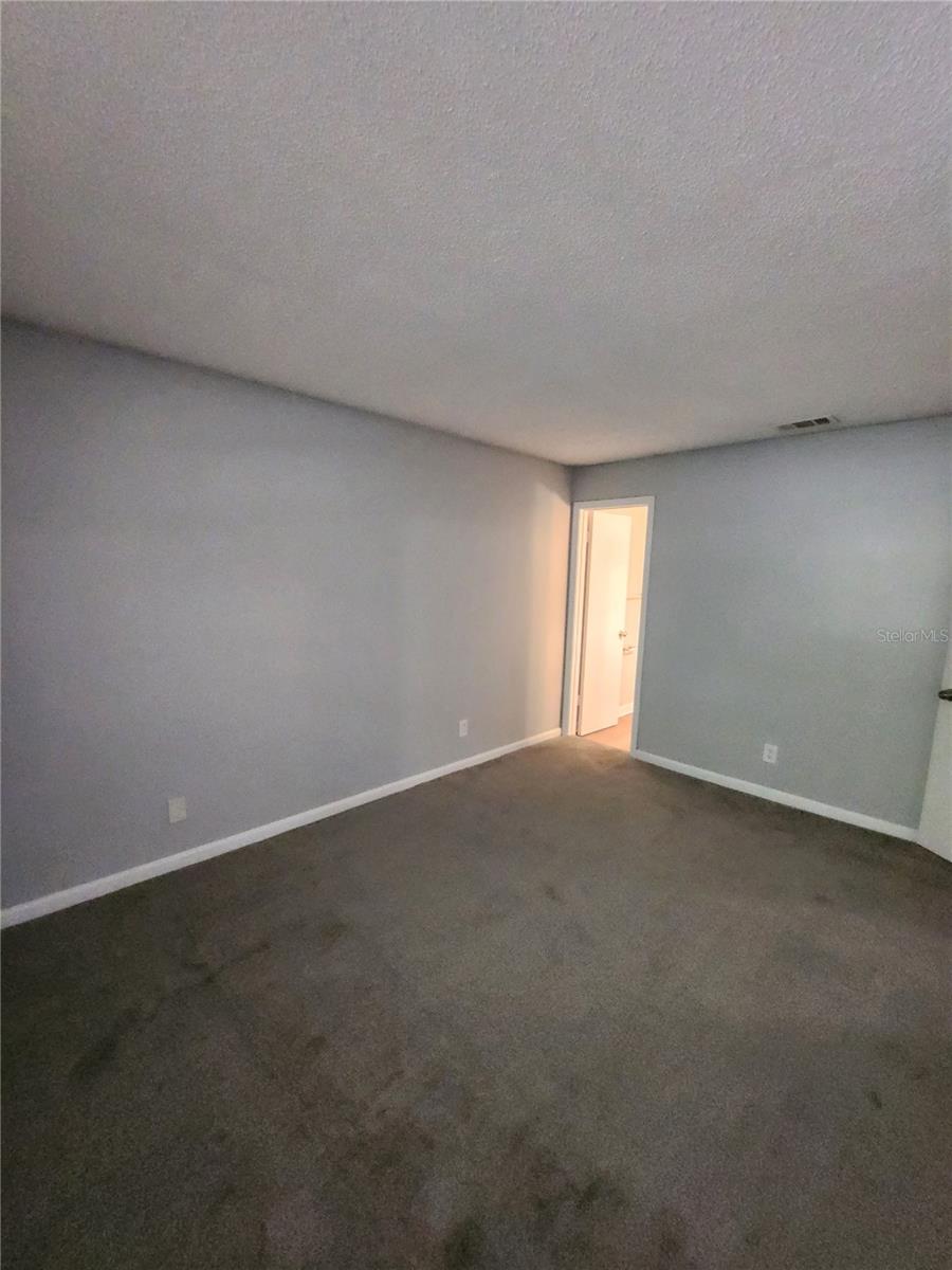 Image 10 of 20 For 221 Red Cedar Place 221