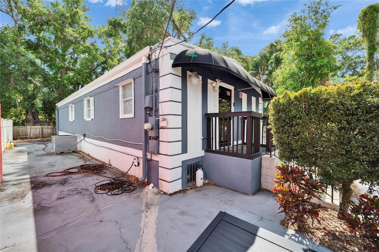 Image 45 of 89 For 126 Ridgewood Avenue