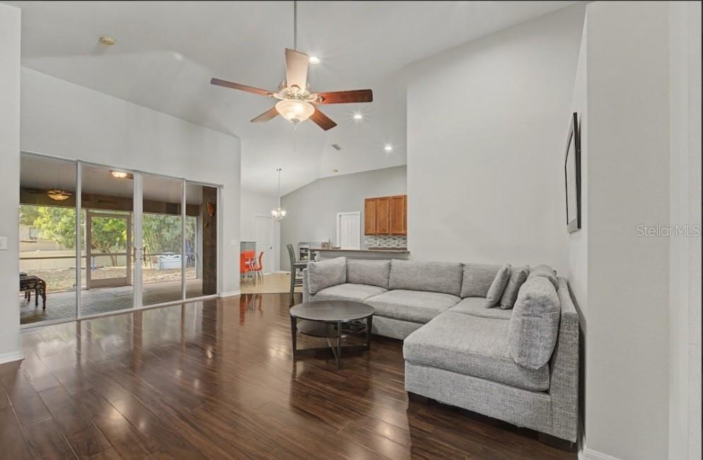 Image 11 of 65 For 10813 Rockledge View Drive