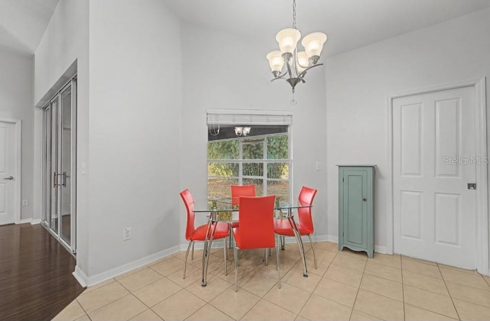 Image 22 of 65 For 10813 Rockledge View Drive