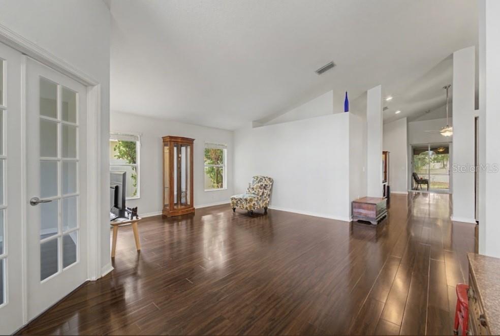 Image 26 of 65 For 10813 Rockledge View Drive