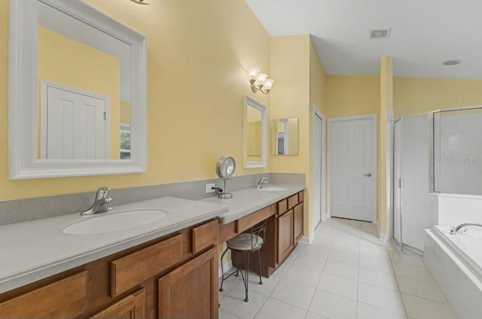 Image 30 of 65 For 10813 Rockledge View Drive