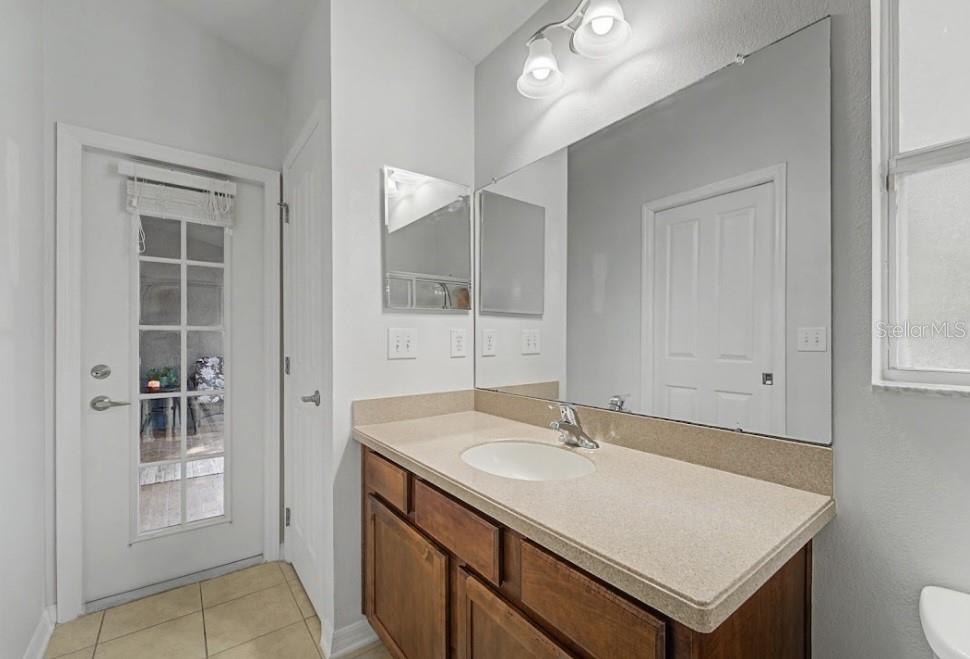 Image 40 of 65 For 10813 Rockledge View Drive