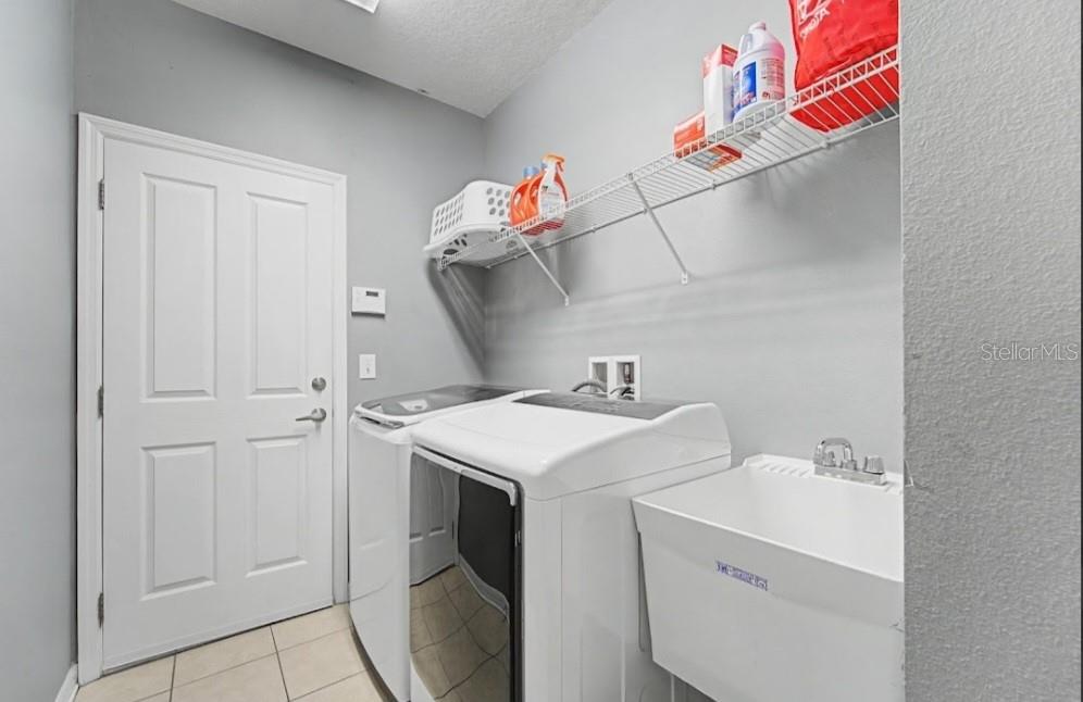 Image 42 of 65 For 10813 Rockledge View Drive