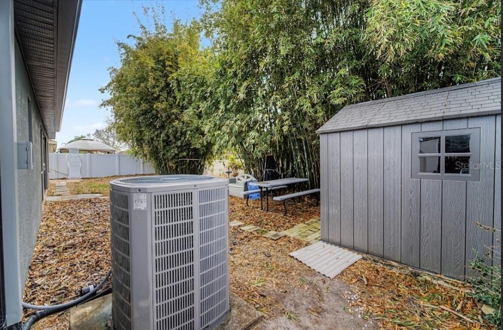 Image 51 of 65 For 10813 Rockledge View Drive