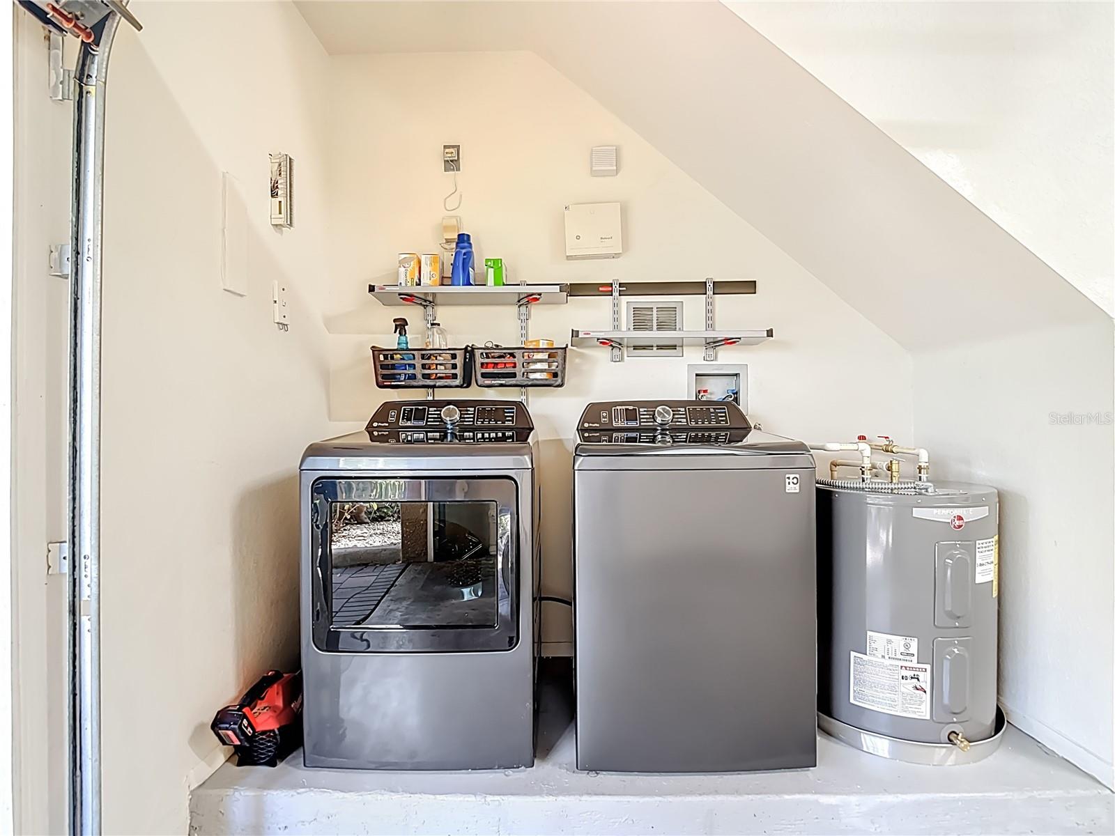 Image 29 of 47 For 147 Sherrill Street