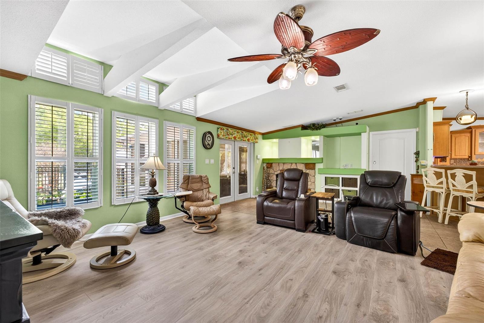 Image 24 of 79 For 3308 24th Avenue Se