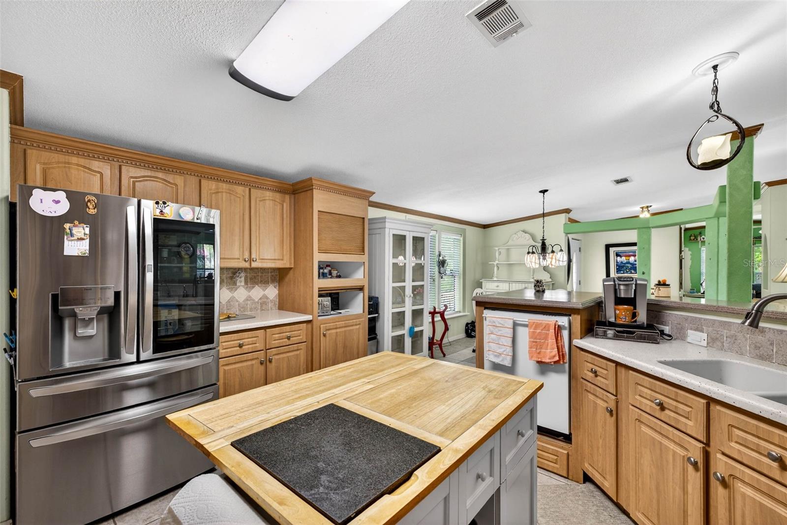 Image 28 of 79 For 3308 24th Avenue Se