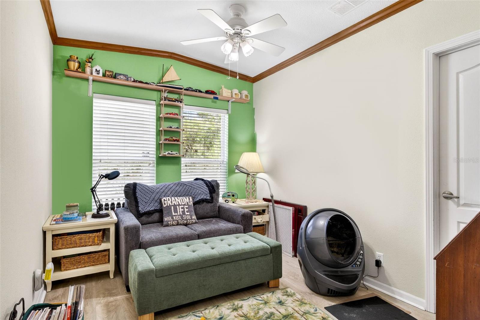 Image 38 of 79 For 3308 24th Avenue Se