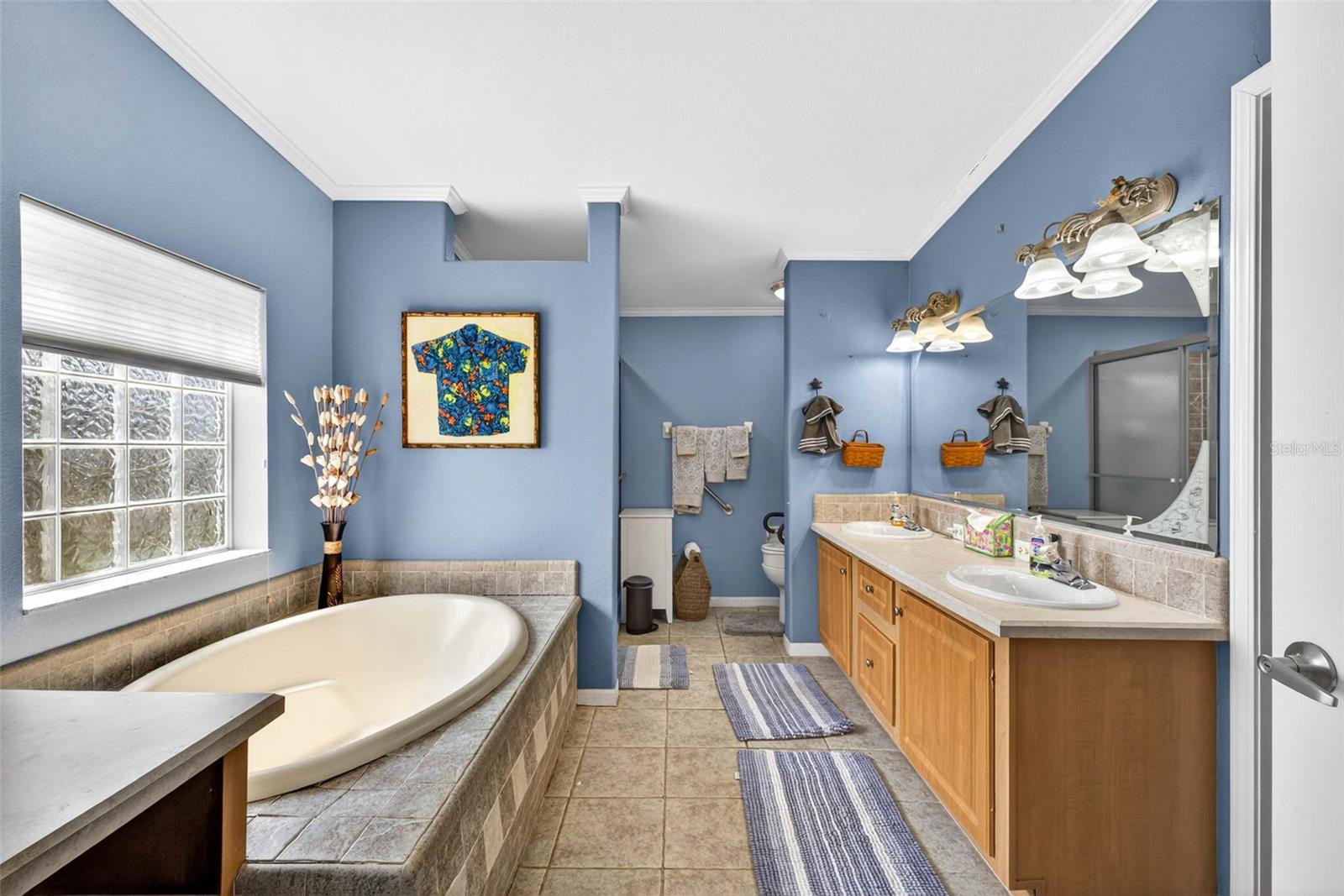 Image 51 of 79 For 3308 24th Avenue Se