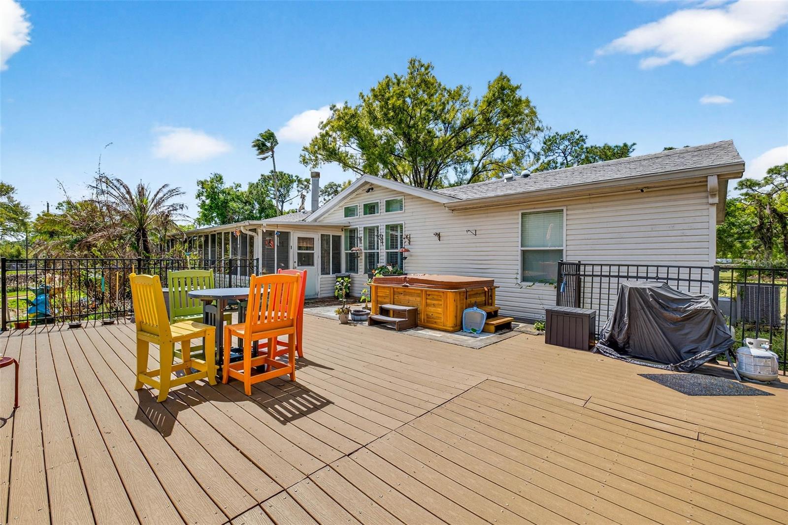 Image 8 of 79 For 3308 24th Avenue Se