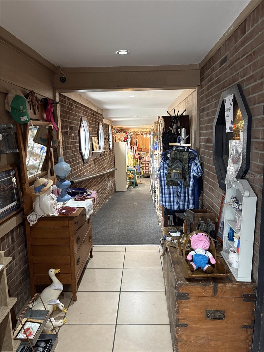 Image 14 of 28 For 11738 Broad Street