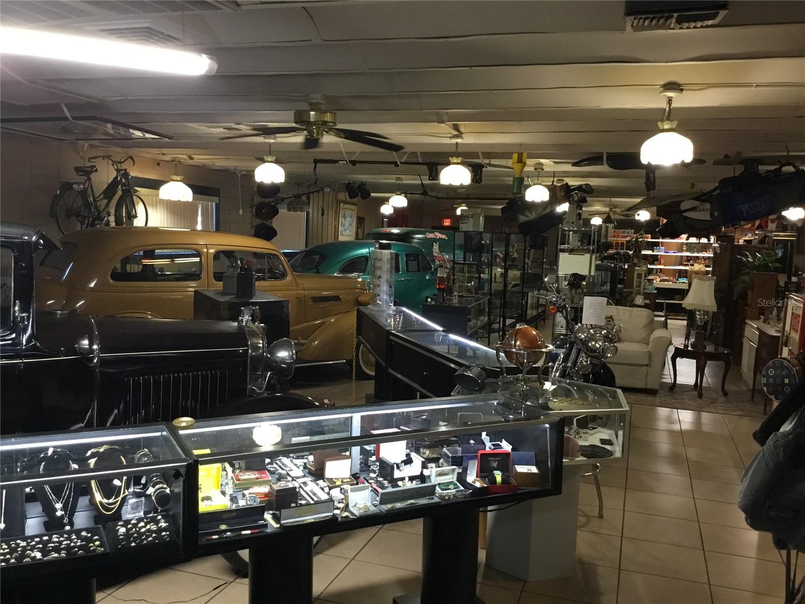 Image 19 of 28 For 11738 Broad Street