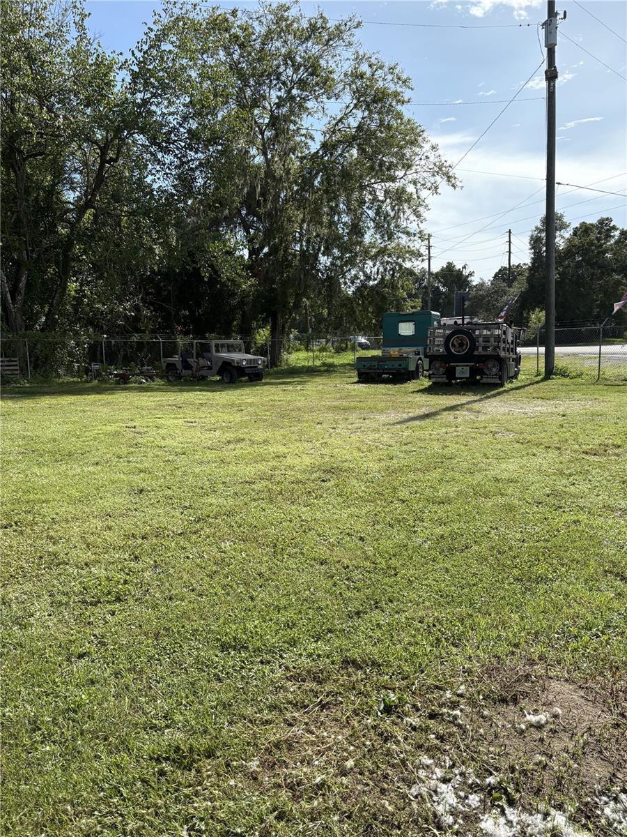 Image 26 of 28 For 11738 Broad Street